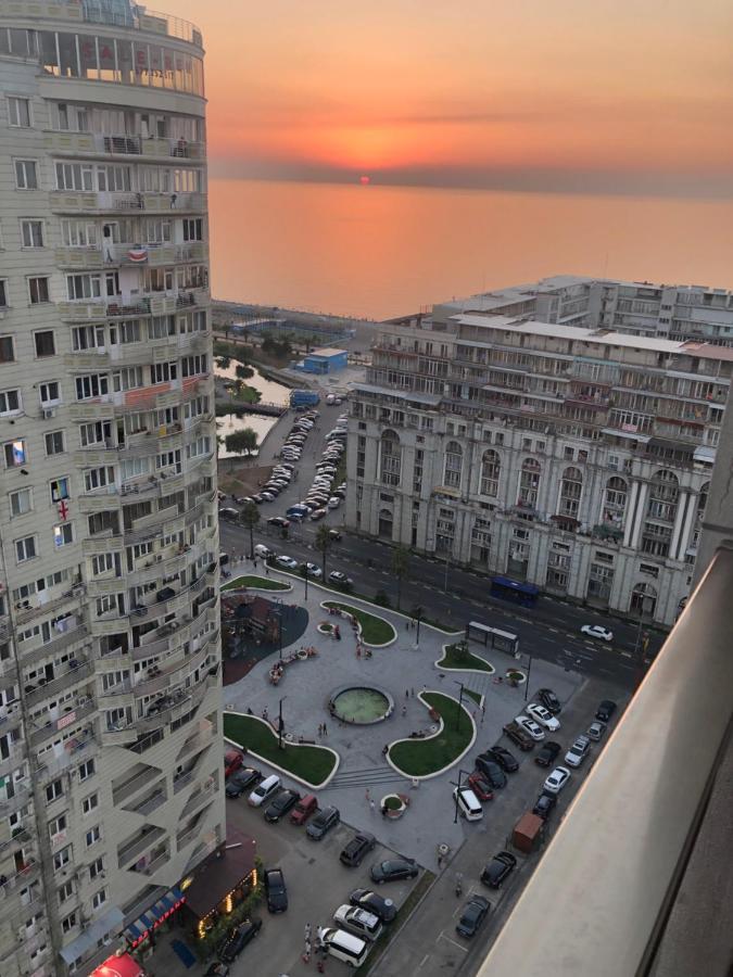 Удобные Апартаменты С Видом На Море باتومي المظهر الخارجي الصورة