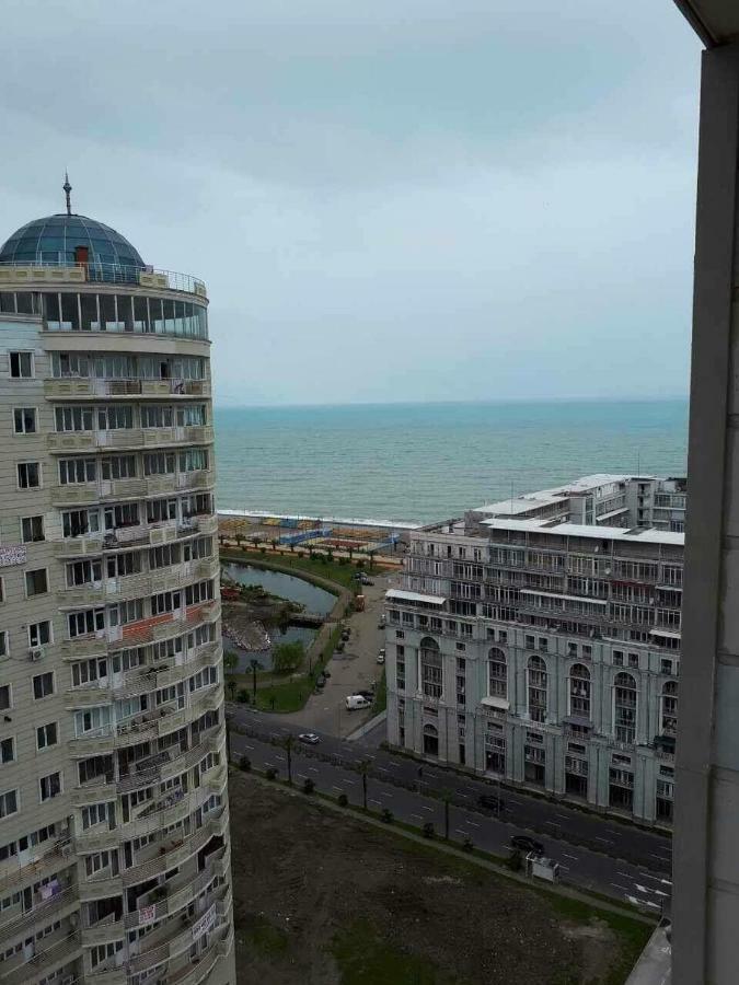 Удобные Апартаменты С Видом На Море باتومي المظهر الخارجي الصورة